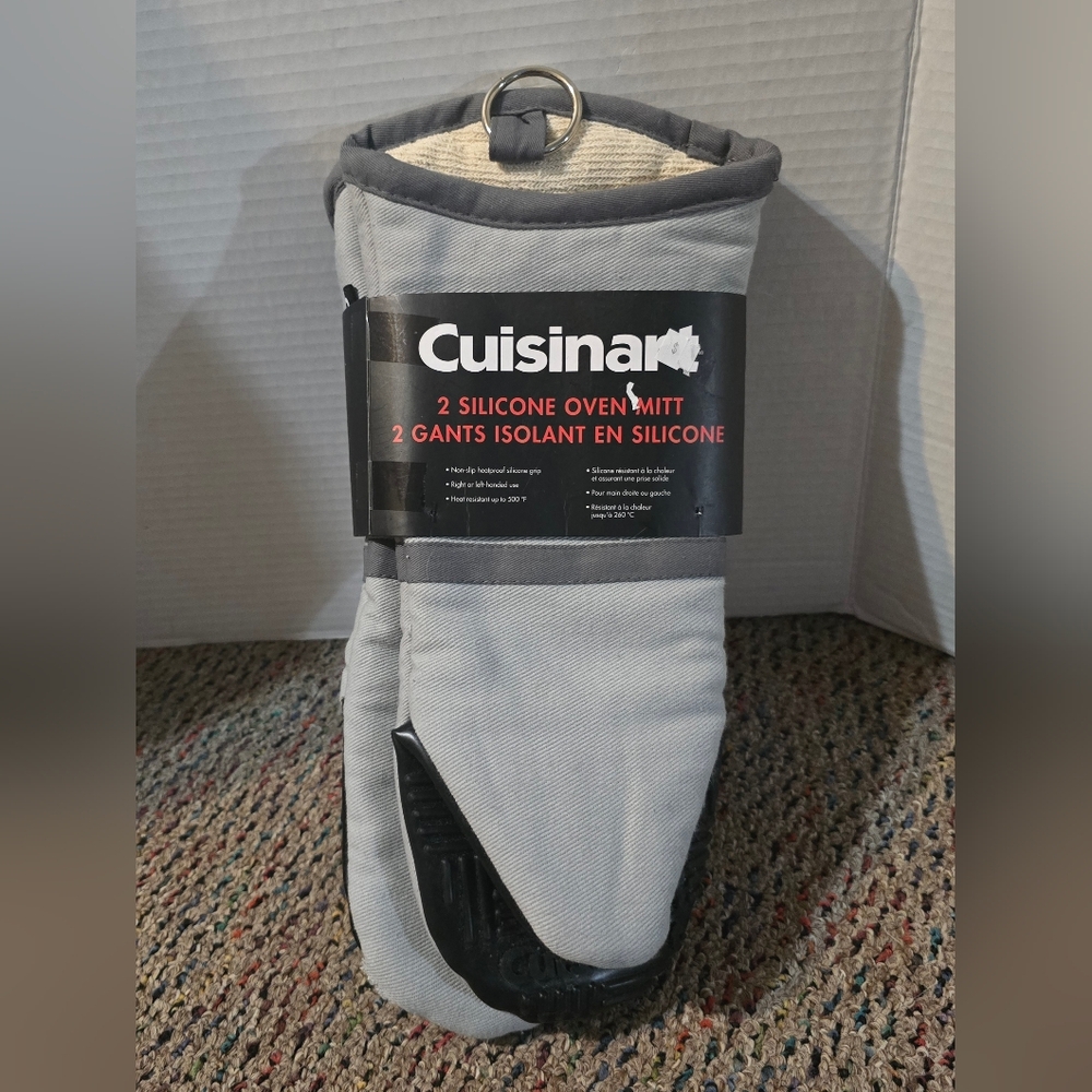 Cuisinart 2 Silicone Oven Mitts Paxk Of 2 Non Slip Heat Proof NEW